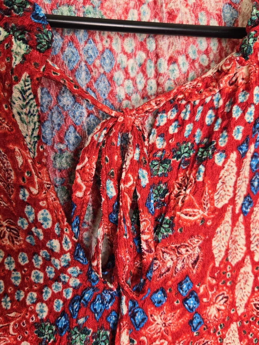 LOFT Gauzy Ruffle Neck Long Sleeve Top Size XL flowy Red Indie Bright Print - Picture 7 of 7